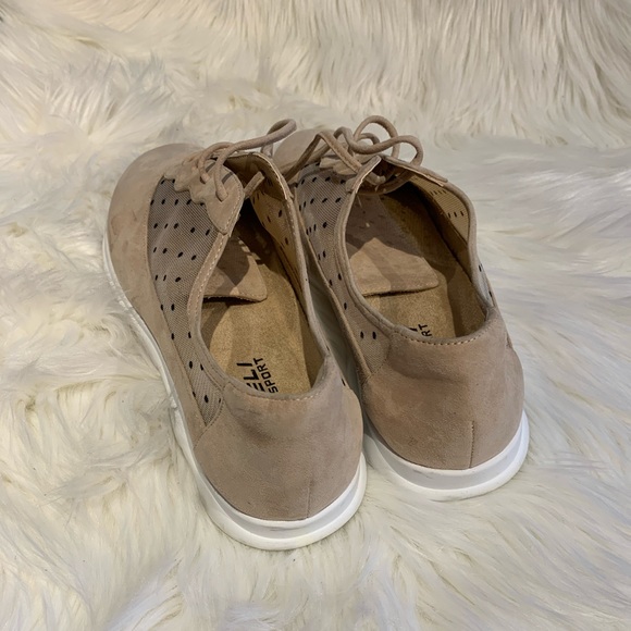 VANELi Lanka Lace-Up Sneaker - Picture 10 of 12